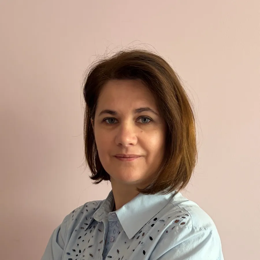 Julia Haraszczuk - Nauczycielka edukacji wczesnoszkolnej i terapeutka integracji sensorycznej